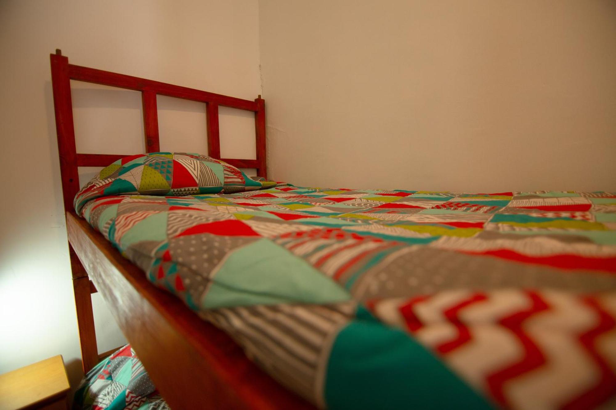 La Casa Del Puerto, Hostal Cultural, Cerro Alegre فالبارايسو المظهر الخارجي الصورة
