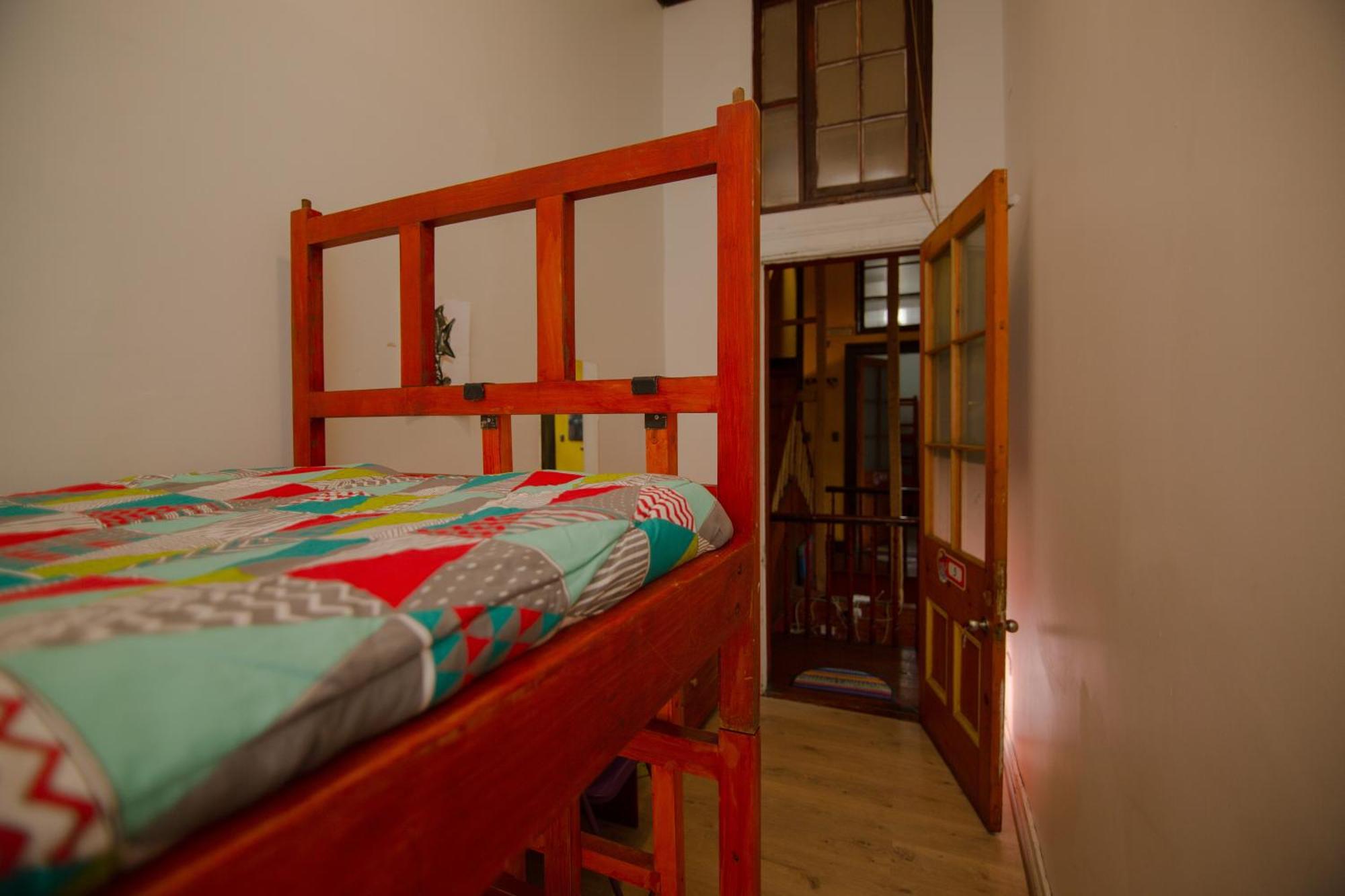 La Casa Del Puerto, Hostal Cultural, Cerro Alegre فالبارايسو المظهر الخارجي الصورة