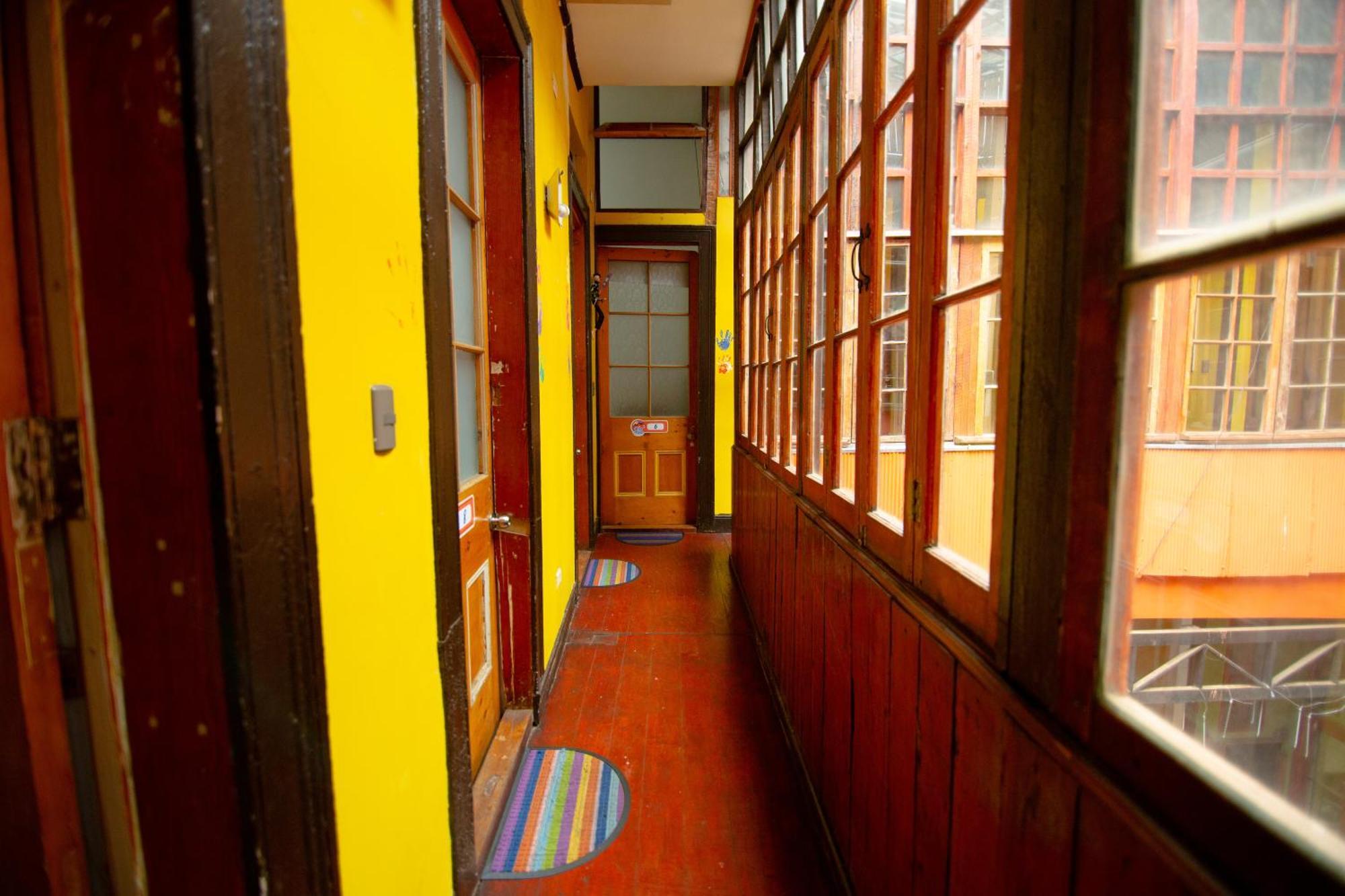 La Casa Del Puerto, Hostal Cultural, Cerro Alegre فالبارايسو المظهر الخارجي الصورة